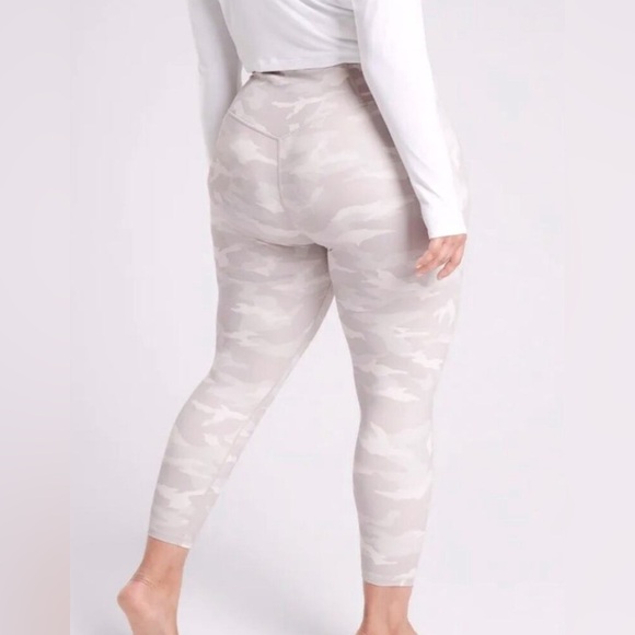 ATHLETA ELATION CAMO 7/8 TIGHT - Picture 2 of 6